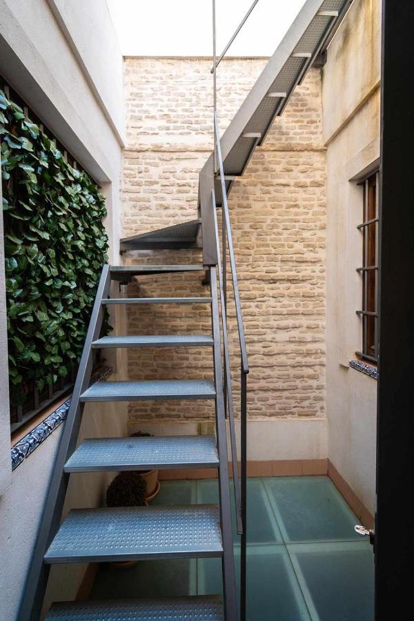 Juderia De Iv Luxury Apartment